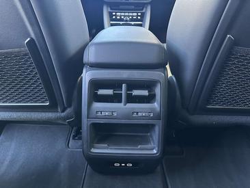 Porsche Macan Electrique — photo 15