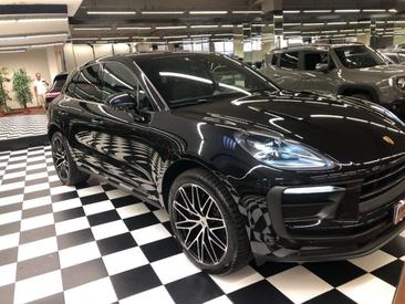Porsche Macan Electrique Base — photo 2