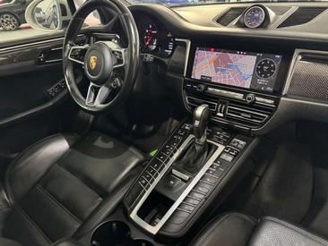 Porsche Macan Electrique GTS — photo 26