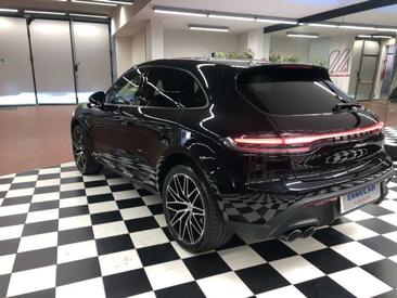 Porsche Macan Electrique Base — photo 4
