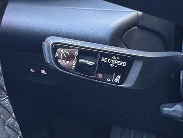 Porsche Macan Electrique — photo 21