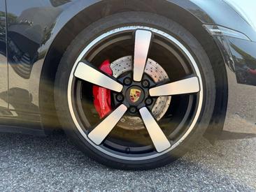 Porsche 992 I Carrera 4S — photo 13