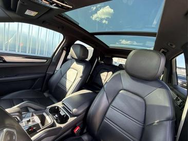 Porsche Cayenne III Turbo Platinum Edition — photo 10