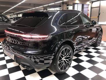 Porsche Macan Electrique Base — photo 5