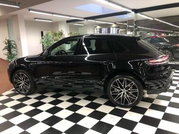 Porsche Macan Electrique Base — photo 7