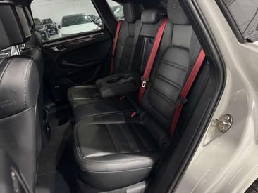 Porsche Macan Electrique GTS — photo 32