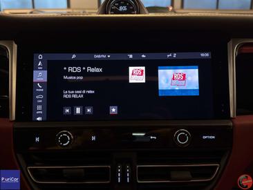 Porsche Macan Electrique Base — photo 12