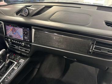 Porsche Macan Electrique GTS — photo 34