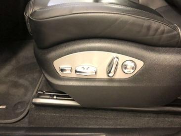 Porsche Macan Electrique Base — photo 14