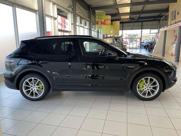 Porsche Cayenne III — photo 5
