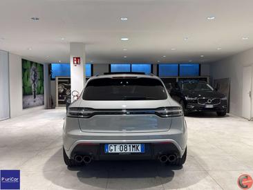 Porsche Macan Electrique Base — photo 16