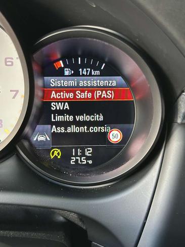 Porsche Macan Electrique Base — photo 27