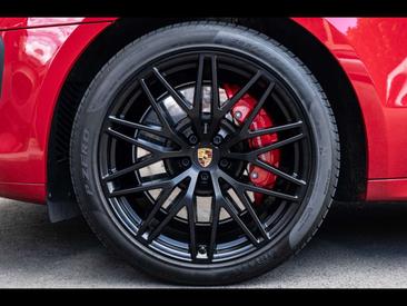 Porsche Macan GTS — photo 8
