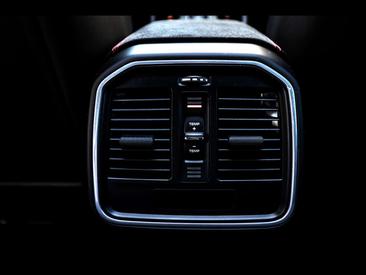 Porsche Macan GTS — photo 16