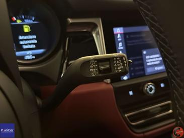 Porsche Macan Electrique Base — photo 29