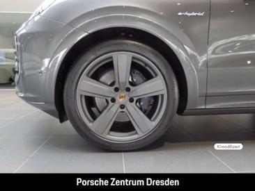 Porsche Cayenne III E-Hybrid — photo 16