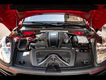 Porsche Macan GTS — photo 23