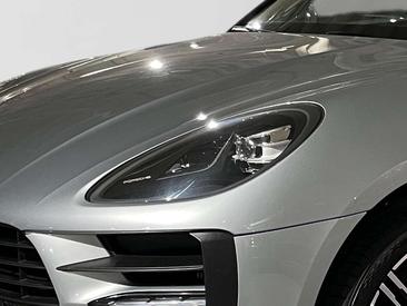 Porsche Macan Electrique S — photo 22