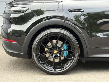 Porsche Cayenne III GTS — photo 31