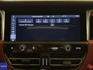Porsche Macan Electrique Base — photo 33