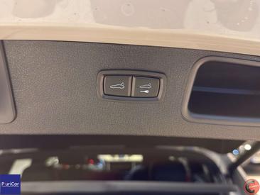 Porsche Macan Electrique Base — photo 48