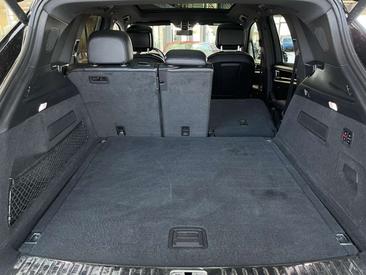 Porsche Cayenne III — photo 16