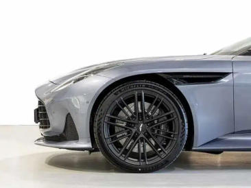 Aston Martin DB12 Volante 4.0 V8 B&W — photo 12