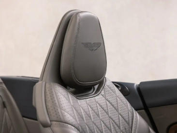 Aston Martin DB12 Volante 4.0 V8 B&W — photo 5