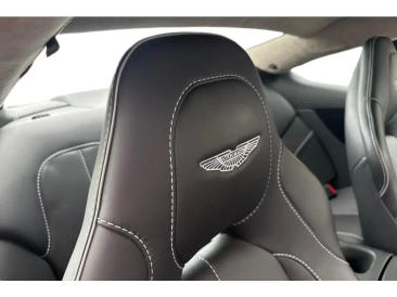 Aston Martin Vanquish II Vanquish S Coupe — photo 5
