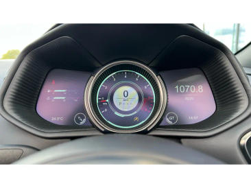Aston Martin DB11 DB11 V8 Volante — photo 6