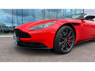 Aston Martin DB11 DB11 V8 Volante — photo 19