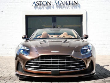 Aston Martin DB12 Volante 4.0 V8 B&W — photo 7