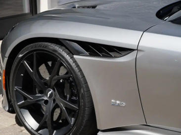 Aston Martin DBS (2018-24) DBS Coupe — photo 9