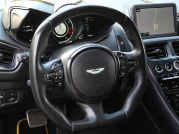 Aston Martin DBS (2018-24) DBS Coupe — photo 11
