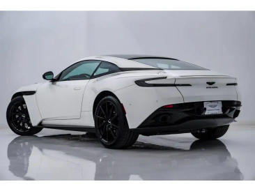 Aston Martin DB11 DB11 V8 Coupe — photo 2
