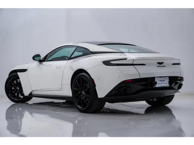 Aston Martin DB11 DB11 V8 Coupe