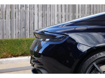 Aston Martin DB11 DB11 V8 Coupe — photo 34