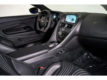 Aston Martin DB11 DB11 V8 Coupe — photo 17