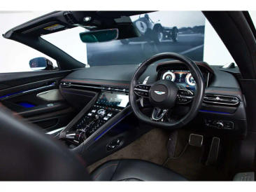 Aston Martin DB12 Volante 4.0 V8 B&W — photo 3