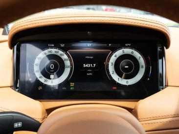 Aston Martin DB12 Volante 4.0 V8 B&W — photo 6