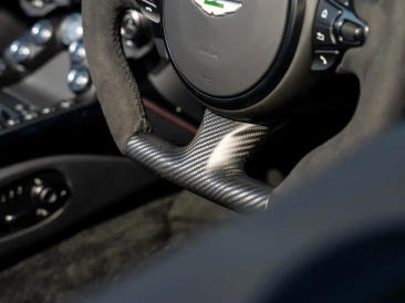 Aston Martin Vantage (2019-23) Vantage Roadster — photo 33