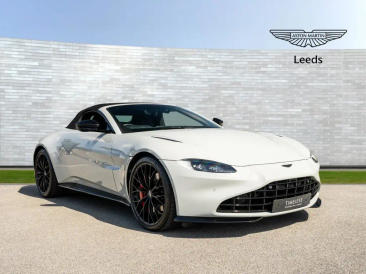 Aston Martin Vantage (2019-23) Vantage Roadster — photo 40