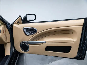 Aston Martin V12 Vanquish (1998-07) V12 Vanquish — photo 28