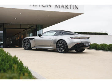 Aston Martin DB12 V8 Coupe — photo 16