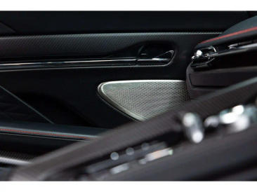 Aston Martin DB12 Volante 4.0 V8 B&W — photo 34