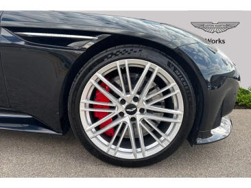 Aston Martin DB12 V8 Coupe — photo 4