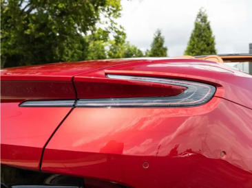 Aston Martin DB12 Volante 4.0 V8 B&W — photo 41