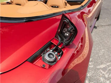 Aston Martin DB12 Volante 4.0 V8 B&W — photo 44