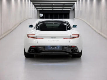 Aston Martin DB12 V8 Coupe — photo 8