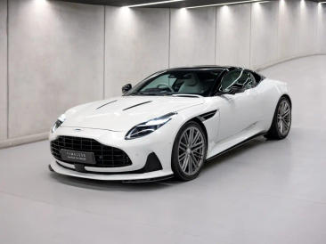 Aston Martin DB12 V8 Coupe — photo 12